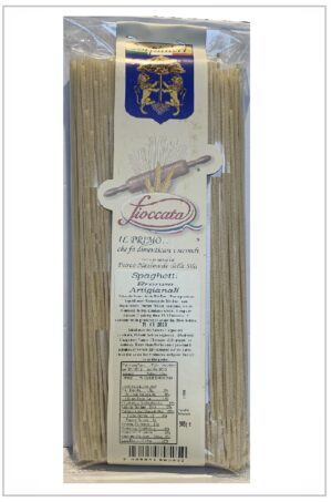 Spaghetti extrudés avec une plaque de bronze artisanal